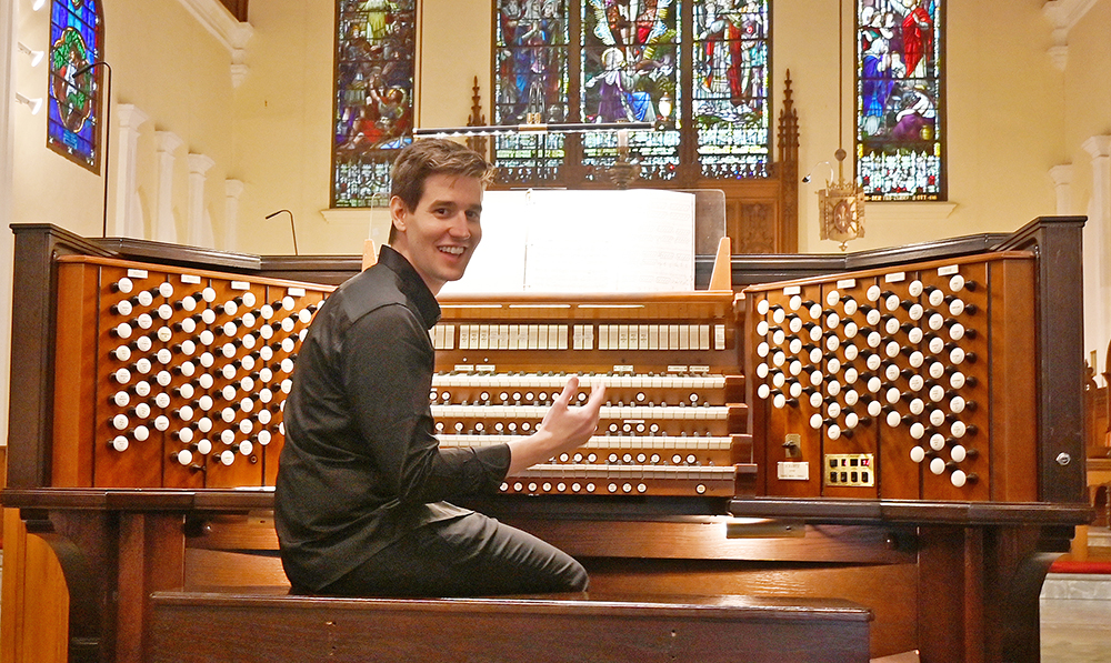 Greg Zelek Organist